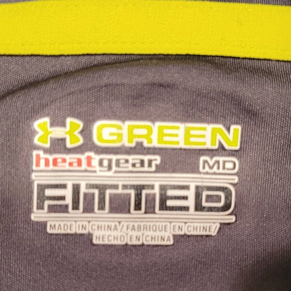 3/$15 UNDER ARMOUR Heat Gear Hooded shirt - Picture 3 of 3